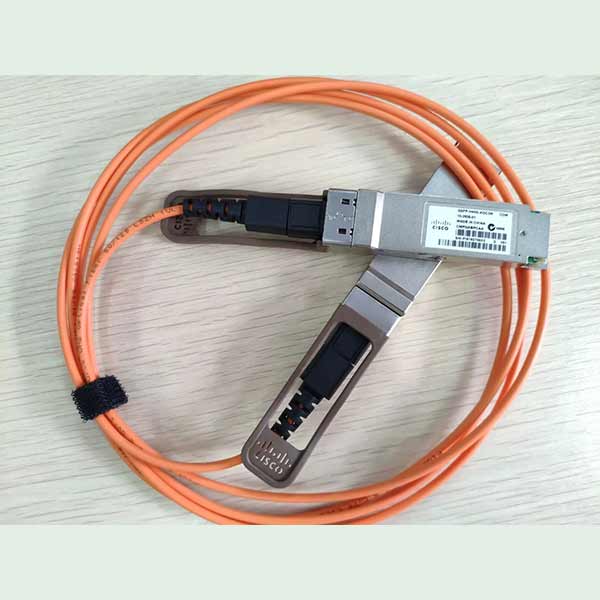 hk.jpg Cisco QSFP-H40G-AOC2M 40GBASE Active Optical Cable, 2m - Image 1
